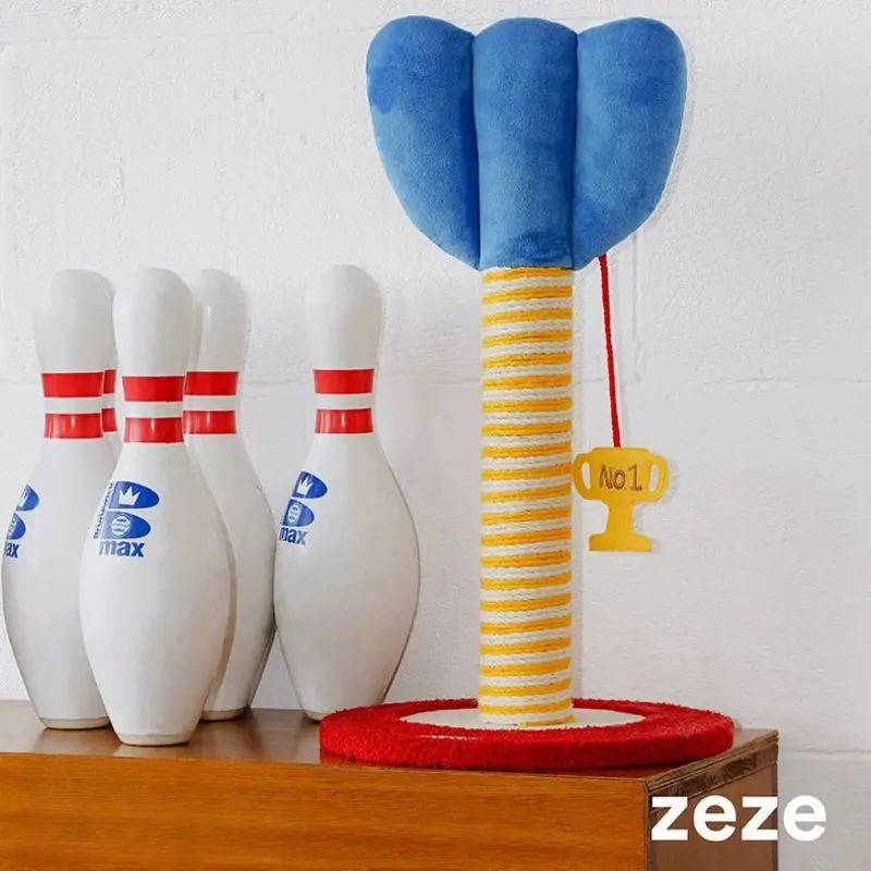 Zeze Target Scratch Post Size 32