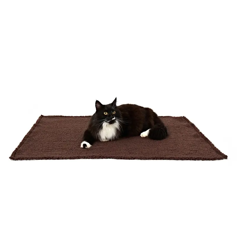 Pets At Home Luxury Micro Berber Cat Blanket Brown