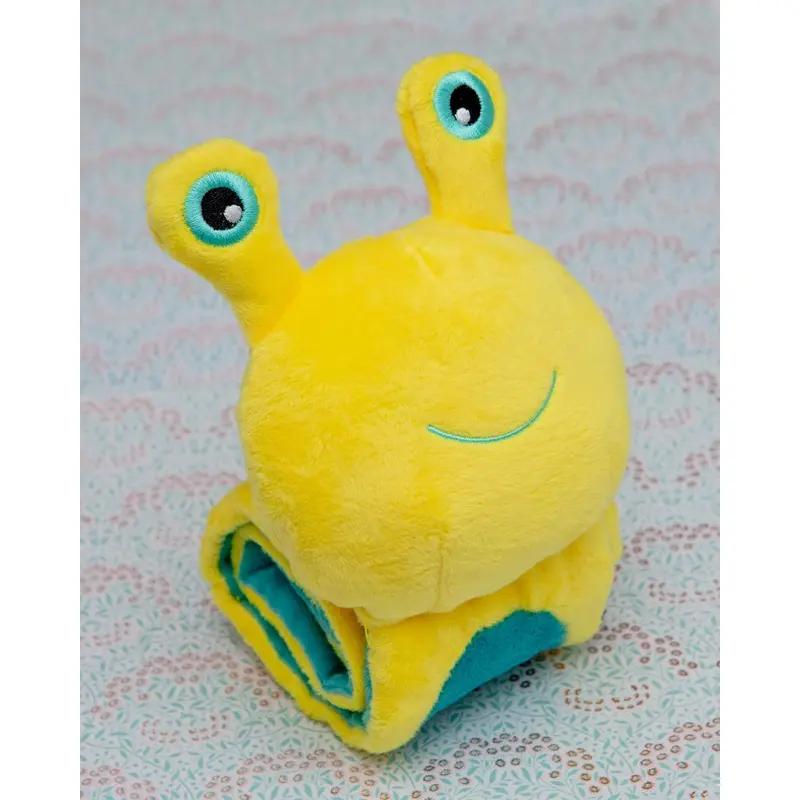 Hide n Seek Snail Snuffle Toy