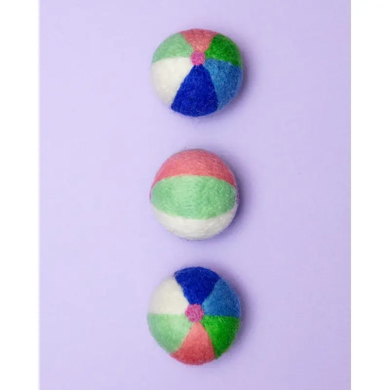 Beach Ball Summer Wool Cat Toy