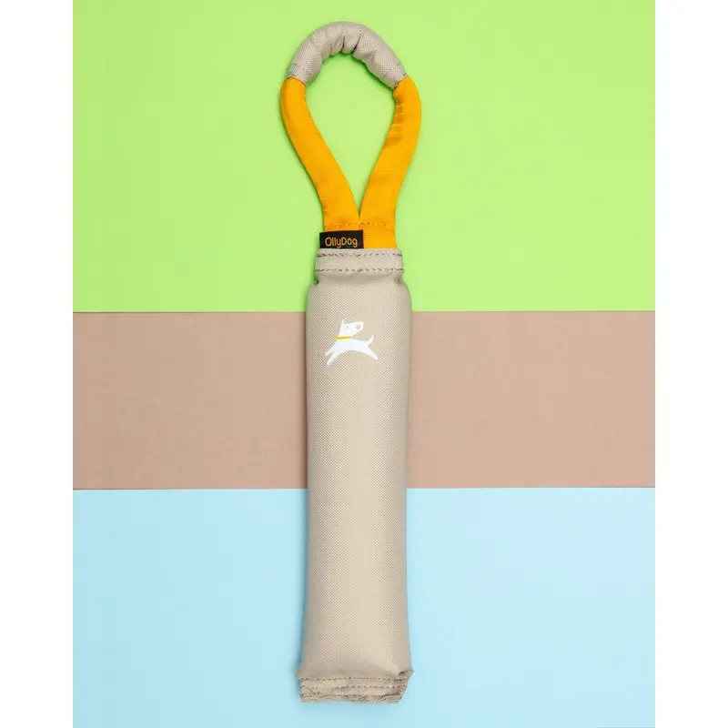 Tugger Dog Toy in Con Leche