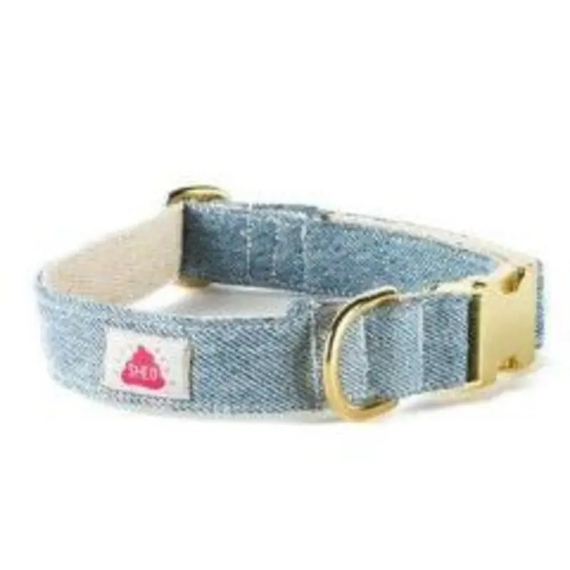 SHED | Mom Jeans Collar in Light Wash
