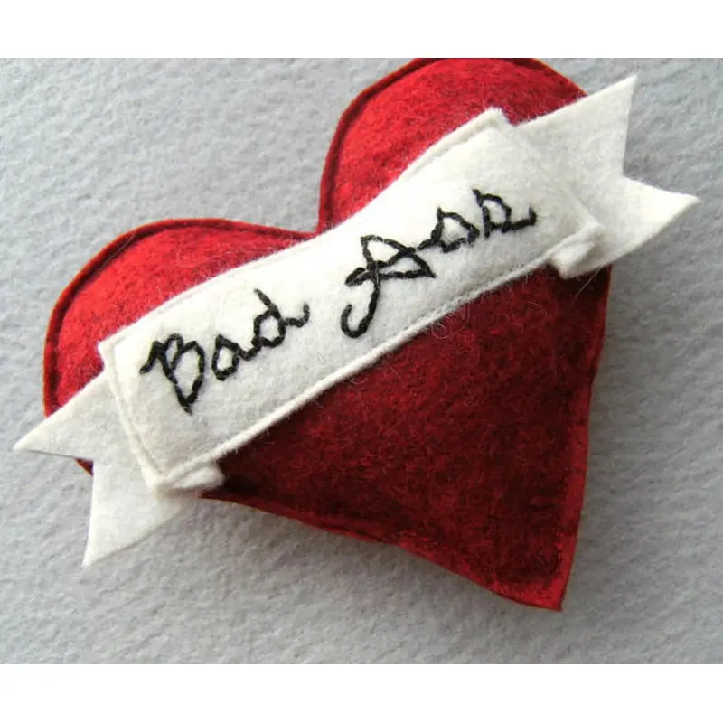 MISO HANDMADE | Bad Ass Heart Cat Toy