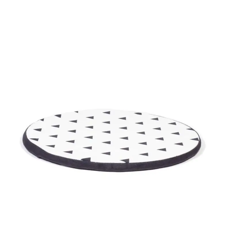 TABBY JAMES | Kitty Nap Pad in Black
