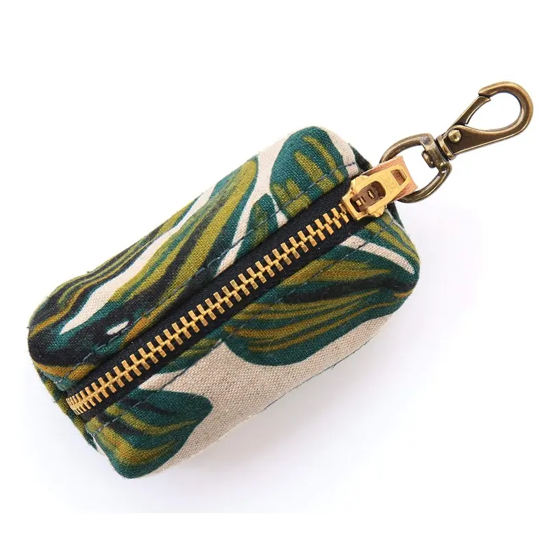 THE FOGGY DOG | Monstera Leaves Leash Bag