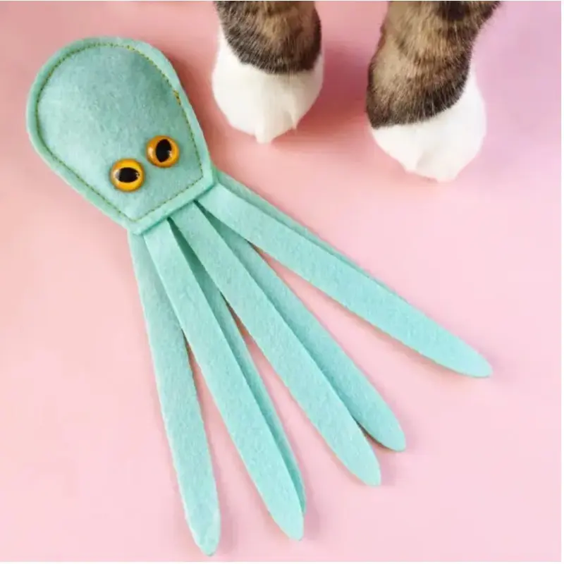 HOUSECAT CLUB | Catnip Kraken Cat Toy