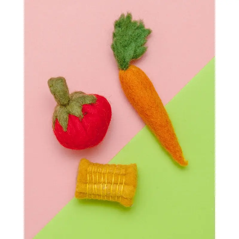 Farmer Cat Produce Toys (Veggie Set)