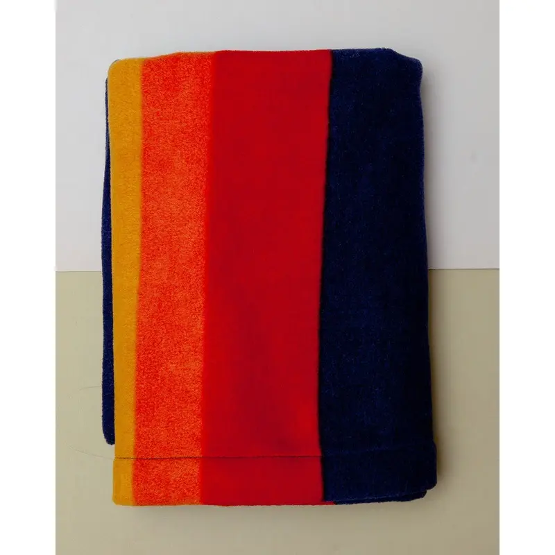 Pendleton Fleece Pet Throw in Crater Lake