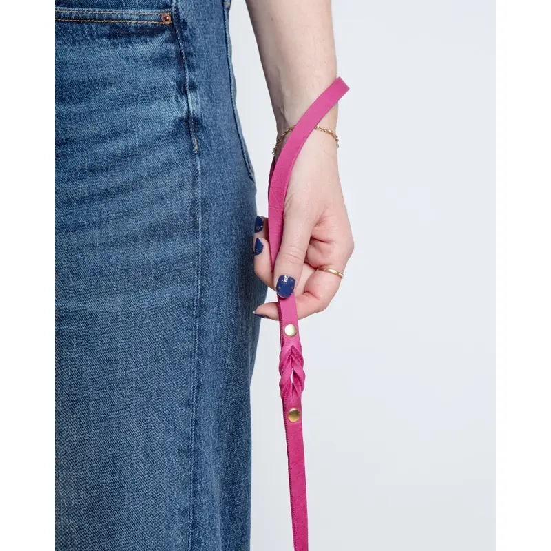 Butter Leather Dog Leash in Sahara Flamingo (Made in Austria)