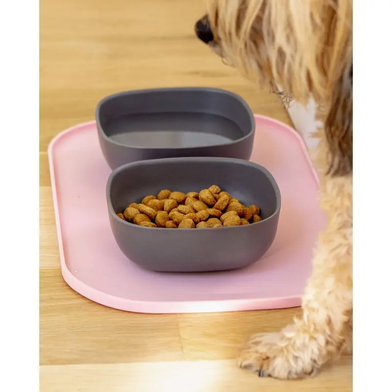 Basic Dog Placemat in Baby Pink