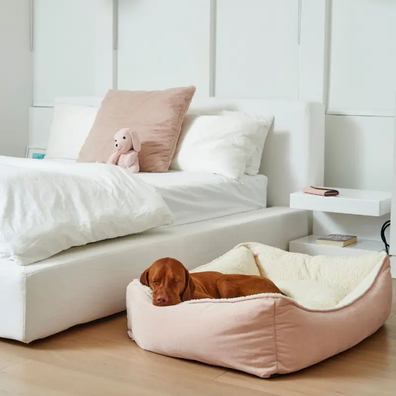 Scoop Bed in Blush & Ivory Sheepskin (Direct-Ship)