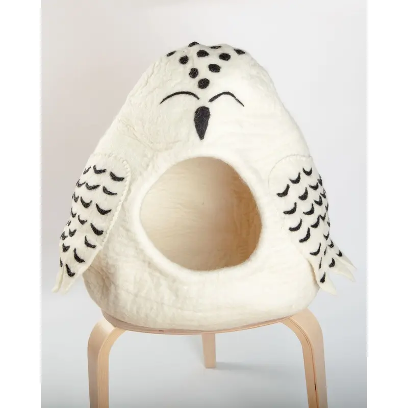 Snowy Owl Wool Pet Cave
