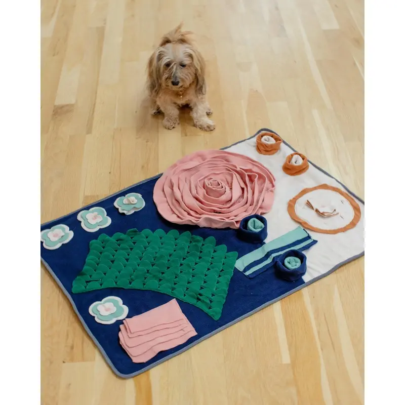 Dinner Table Snuffle Feeding Toy for Dogs & Cats