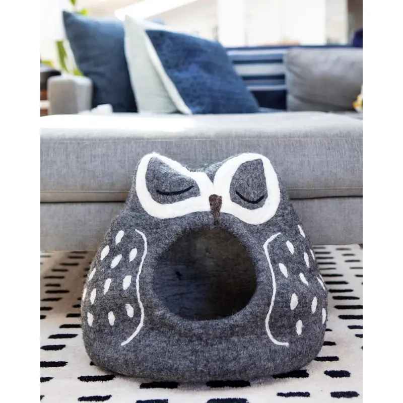 Grey Owl Wool Pet Cave