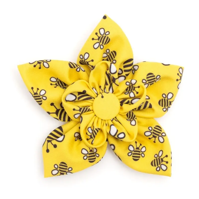 Yellow Bzzz! Flower Collar Slider