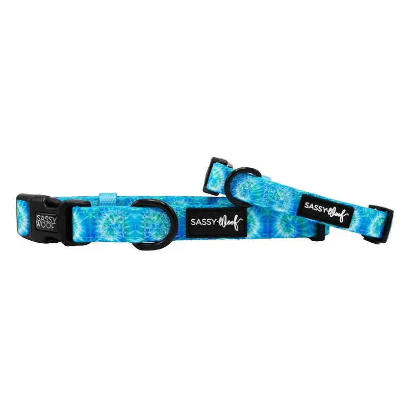 Groovy Tropical Tides Collar