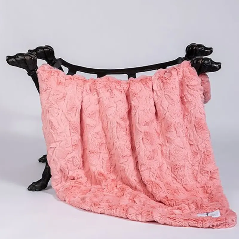 Cuddle Dog Blanket: Peach